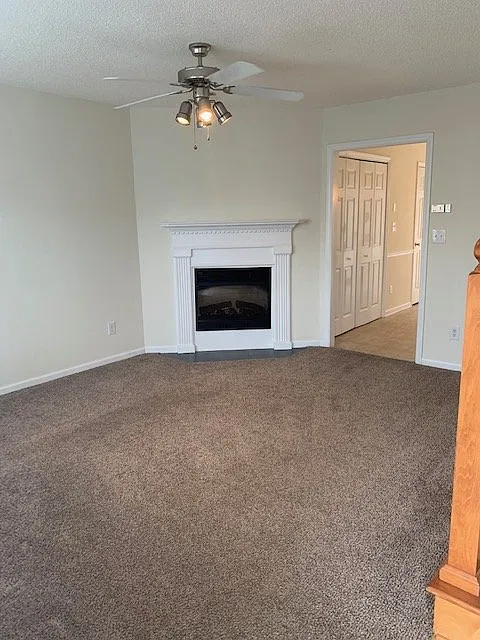 2 bed, 1.5 bath, 1044 sqft, $1,150 — Photo 3