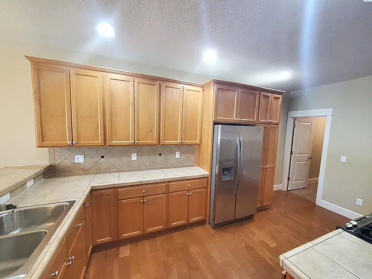 495 Columbia Point Dr — Photo 12