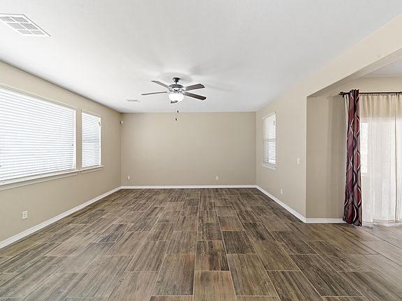 3rd image of 4816 Ruben Soto Dr