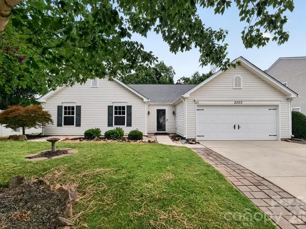 2003 Southwind Trail Dr, Indian Trail, NC 28079
