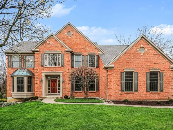 1426 Miami Lake Dr, Loveland, OH 45140