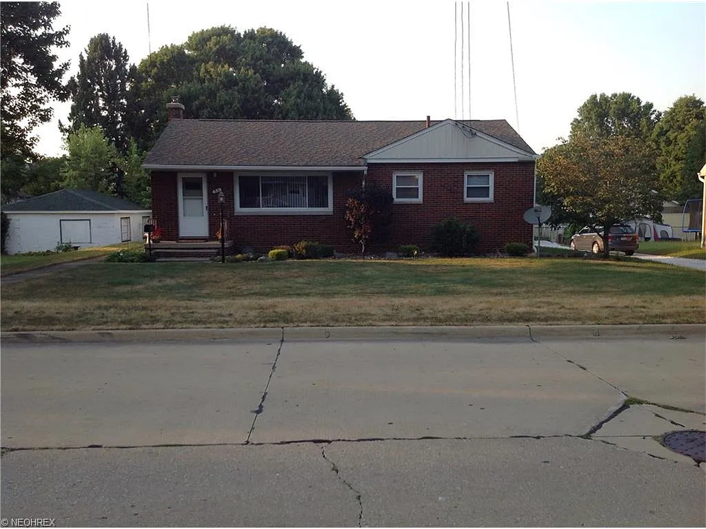 459 E Hopocan Ave photo 1
