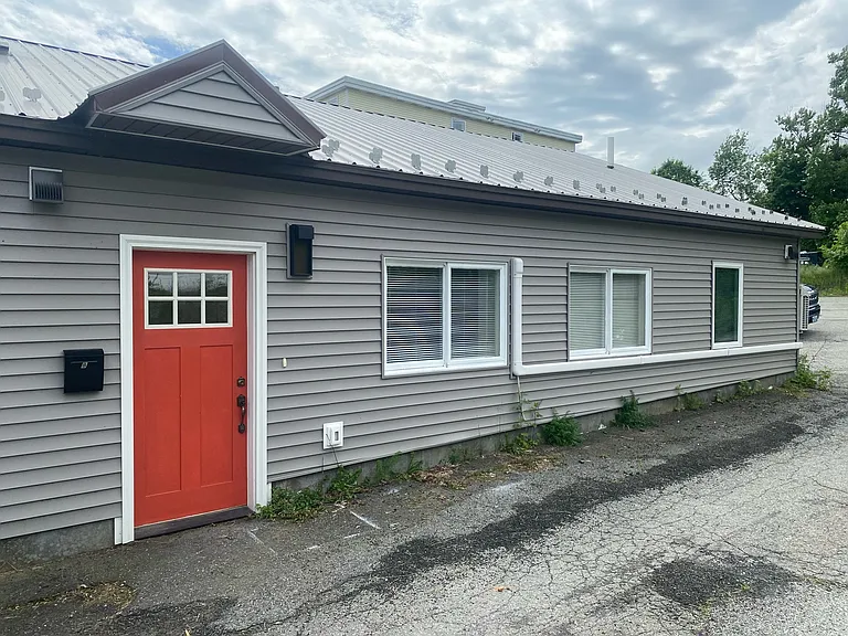 451 S Main St — Photo 22