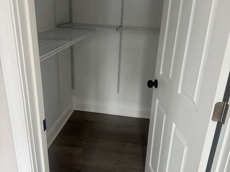 1822 Ridge Ave #5B — Photo 10