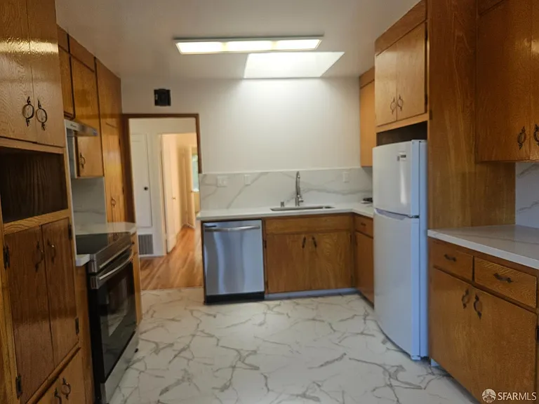 280 Cambridge St — Photo 9