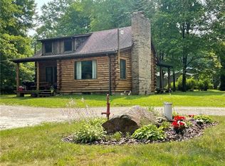 1020 S Lake Rd, Mercer, PA 16137