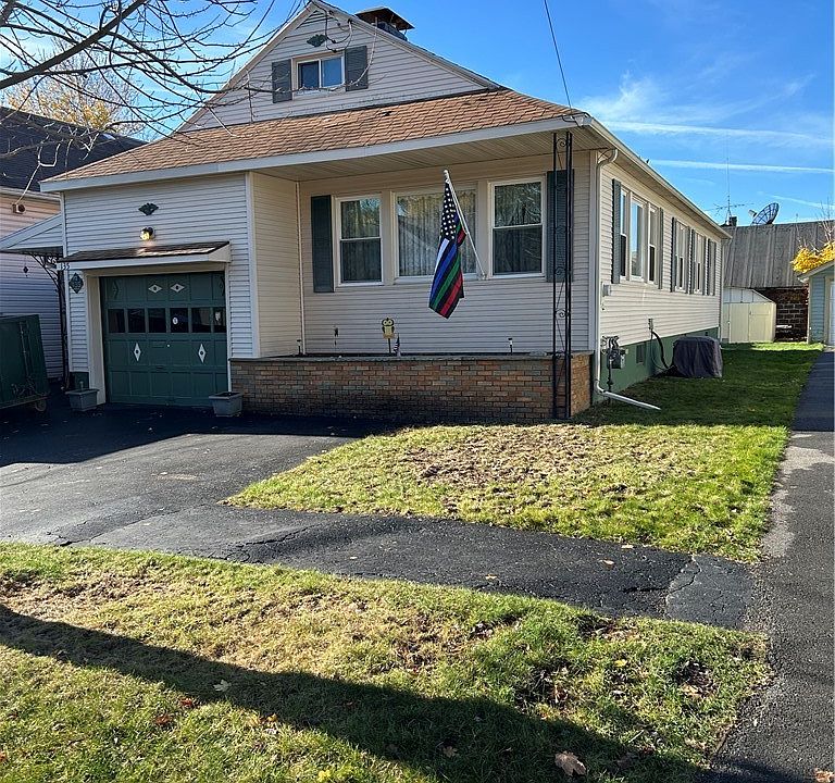 1st image of 135 Greenland Dr
