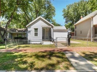782 Pottawatomie St, Leavenworth, KS 66048