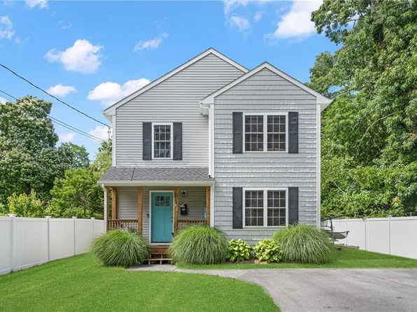 113 Pender Ave, Warwick, RI 02889