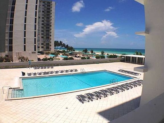 3rd image of 5601 Collins Ave APT 706