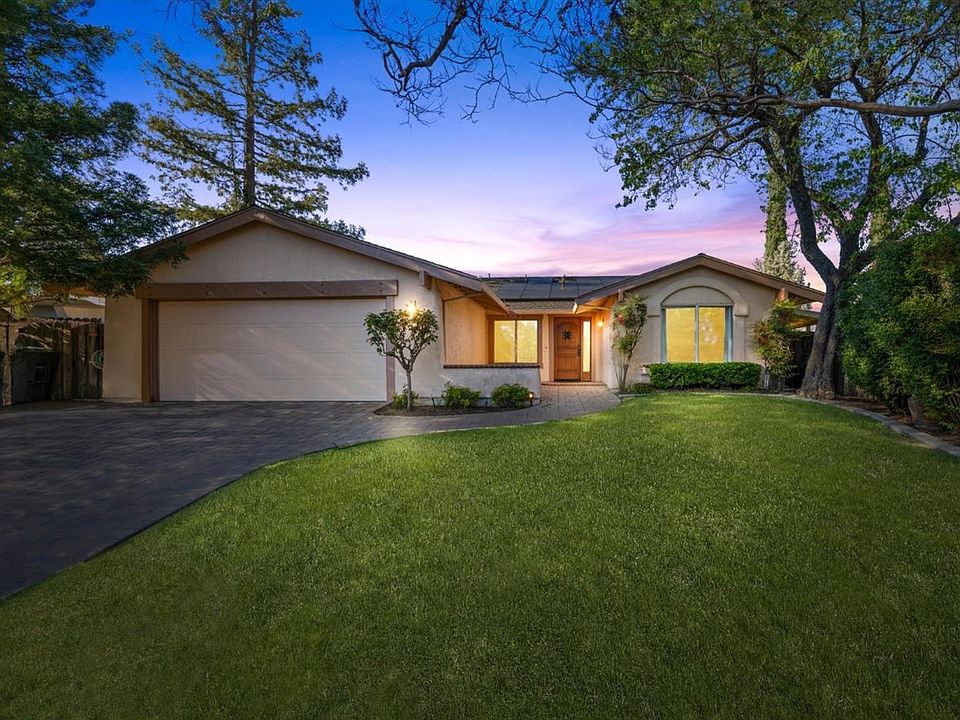 1st image of 230 Caribou Court
