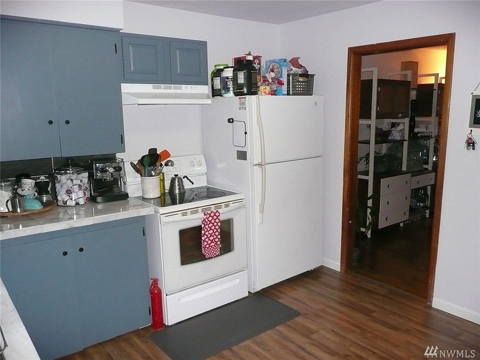 Parkland Duplex 1407 117th St S WA Zillow