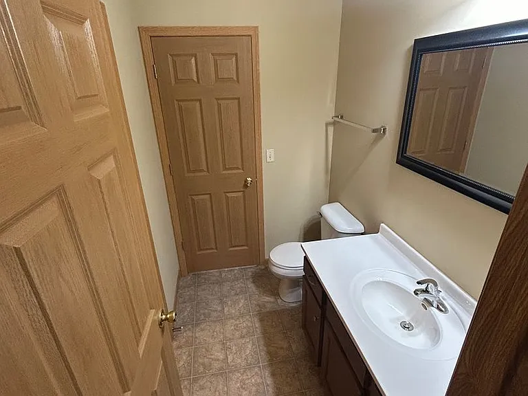 1530 Williamsburg Pl #D — Photo 11
