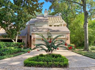 2 Sugarberry Cir, Houston, TX 77024