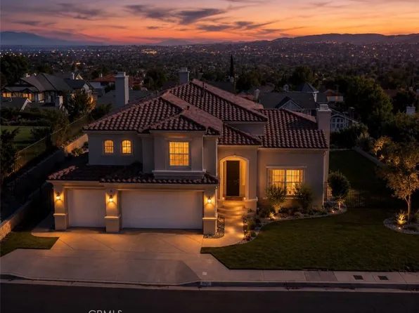 5928 Vista De La Luz, Woodland Hills, CA 91367