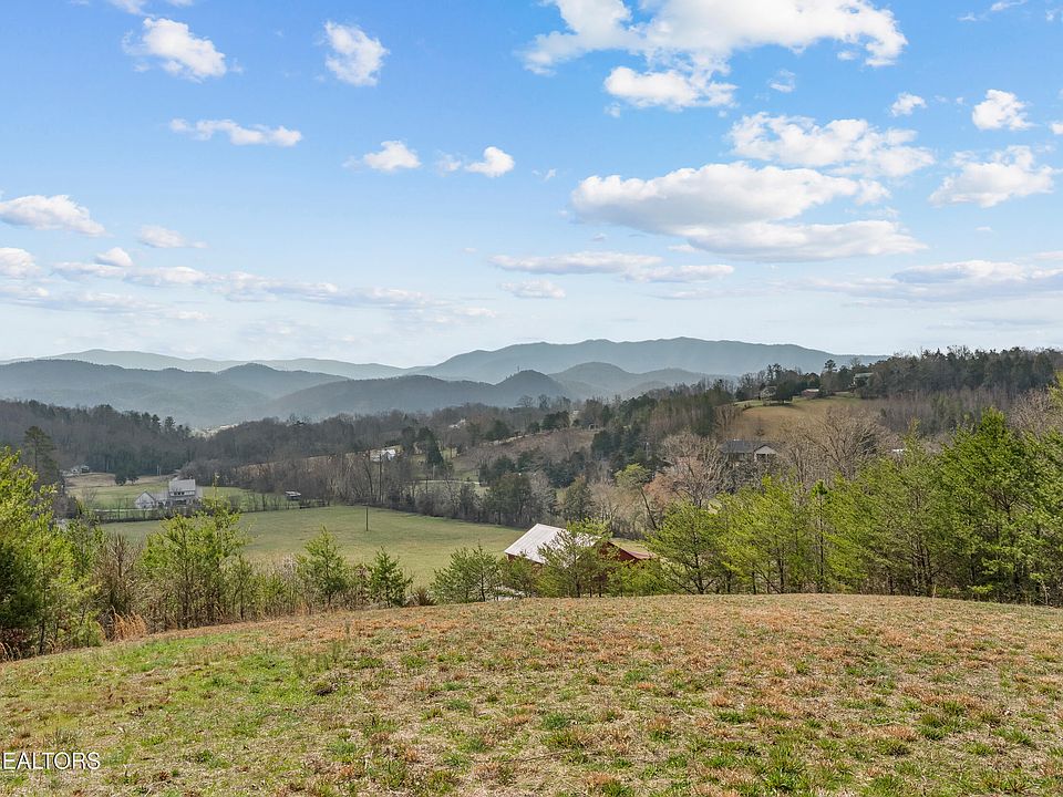 16th image of 634 Old Cedar Creek Rd