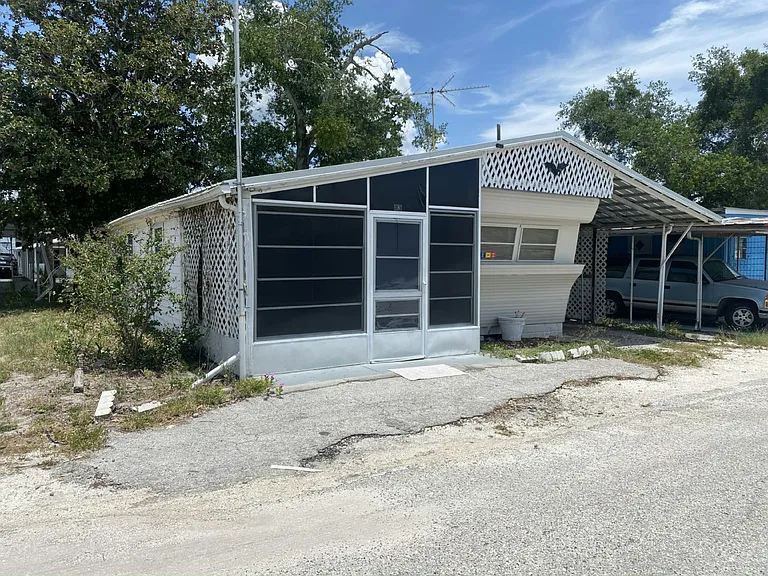 Mount Dora Estates — Photo 43