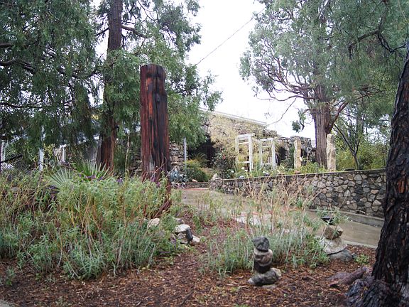 3rd image of 10428 Tujunga Canyon Blvd