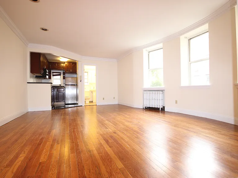34 W 76th St #4B — Photo 1