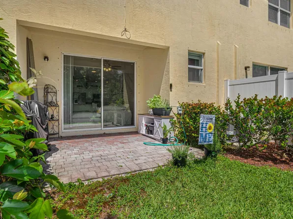 3051 SW Otter Lane, Stuart, FL 34997