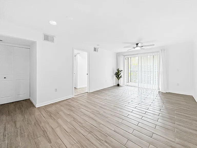 2500 Winding Creek Blvd #G106 — Photo 5