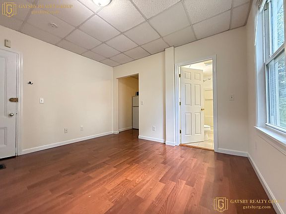 5th image of 31 Garfield St