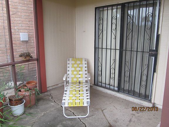 3rd image of 25 Palmetto Ct