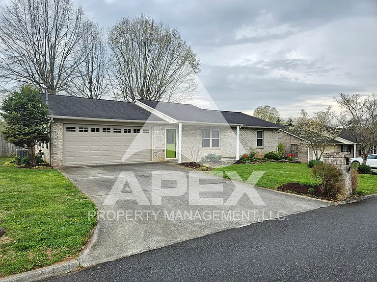 7265 Palermo Rd — Photo 1