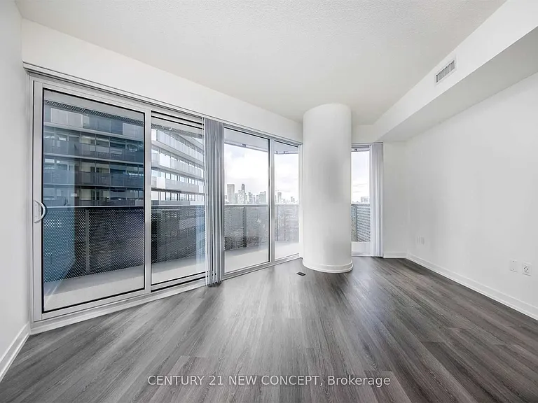 138 Downes St N #3816 — Photo 11