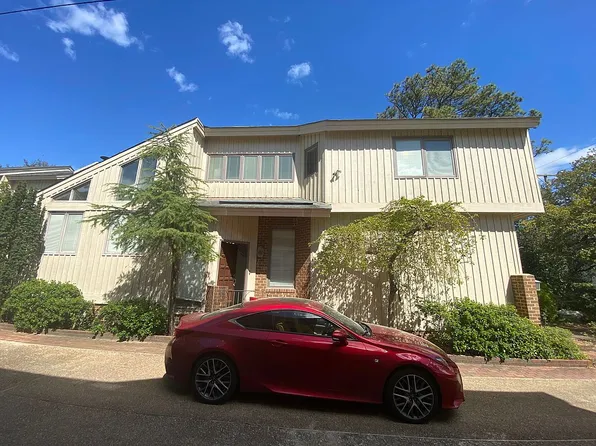 203 86th St #A, Virginia Beach, VA 23451