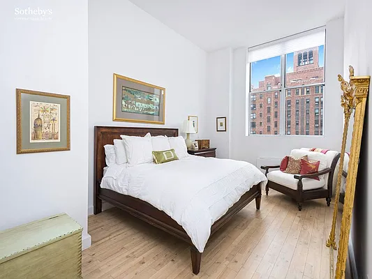Sold by Sotheby's International Realty | media 2