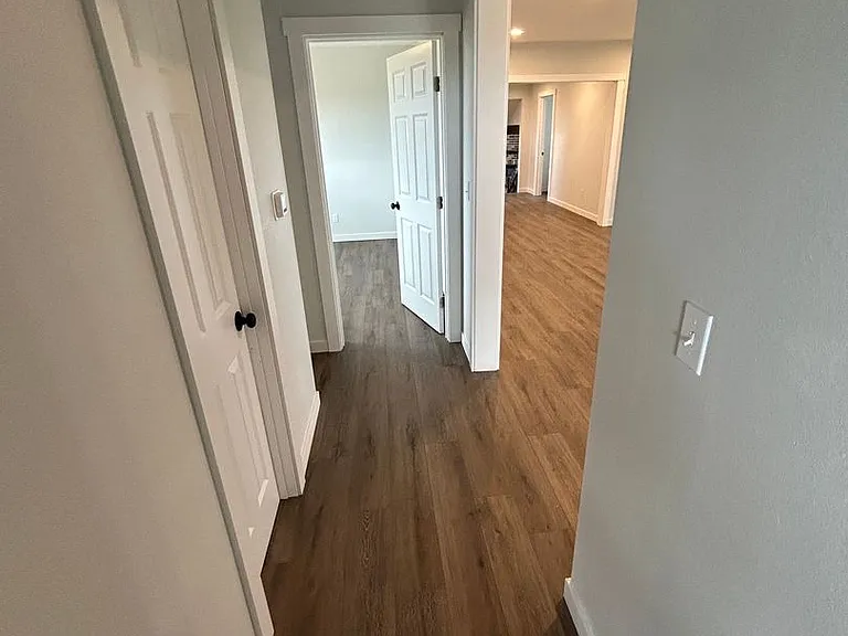 112 H Street Rd — Photo 12