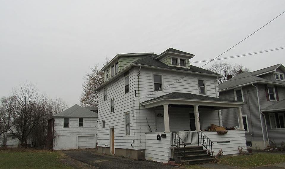 2nd image of 23 Frederick St