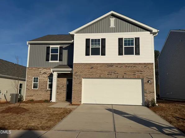 141 Babbling Brook Dr, Clayton, NC 27520