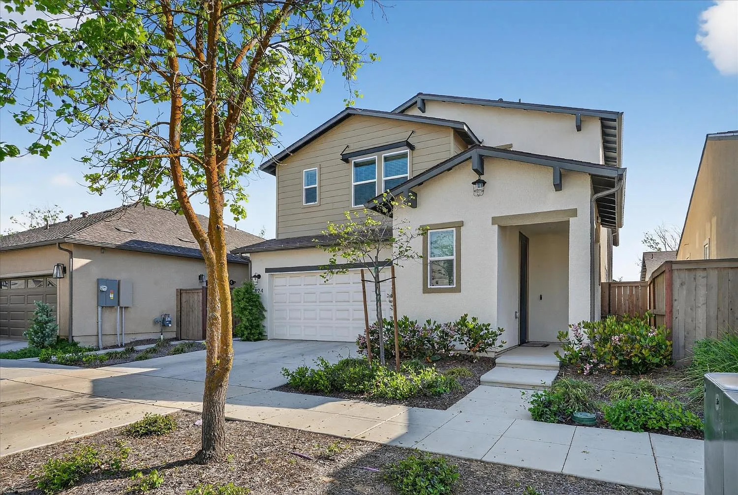 824 Katelyn Ave photo 1