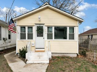 133 Cedar St, Middletown, NJ 07748