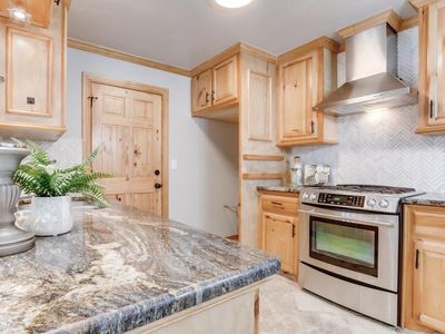 2828 NW 67th St, Oklahoma City, OK, 73116