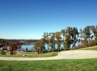 15200 Lighthouse Pointe Dr, Lenoir City, TN 37772