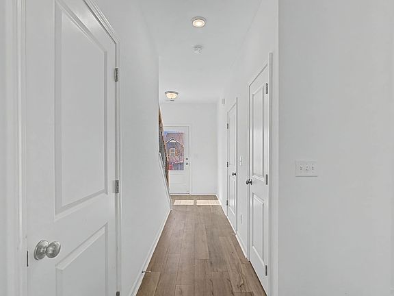 4th image of 1337 English Oak Dr Lot 297