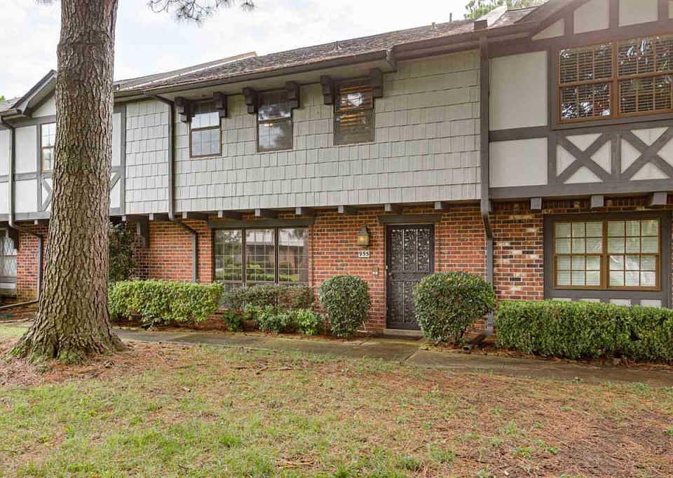 1st image of 955 Green Oaks Dr