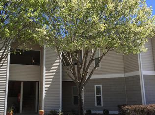 412 Commerce Ave APT B, Morehead City, NC 28557