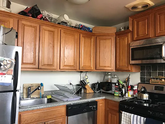 Rented by LDMI Realty Group LLC | media 15