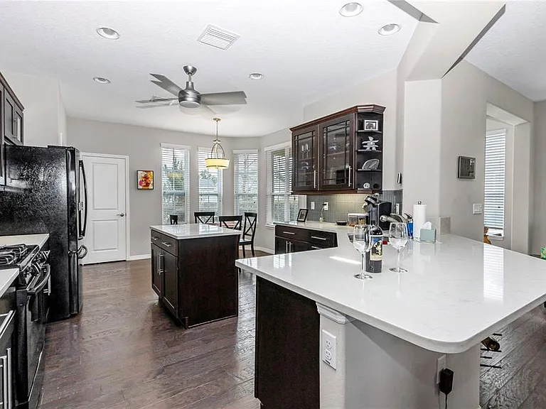 5423 NW 35th Lane Rd — Photo 7
