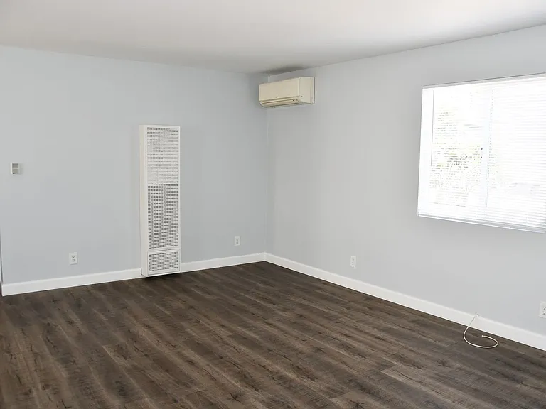 155 N Bitterbush St #B — Photo 12