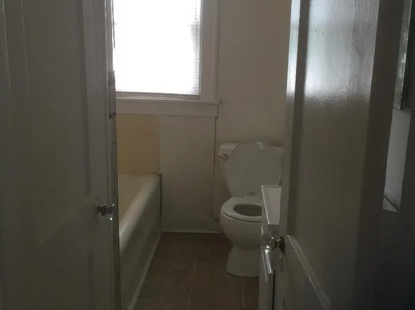 2820 Dixie Hwy APT 2, Louisville, KY 40216