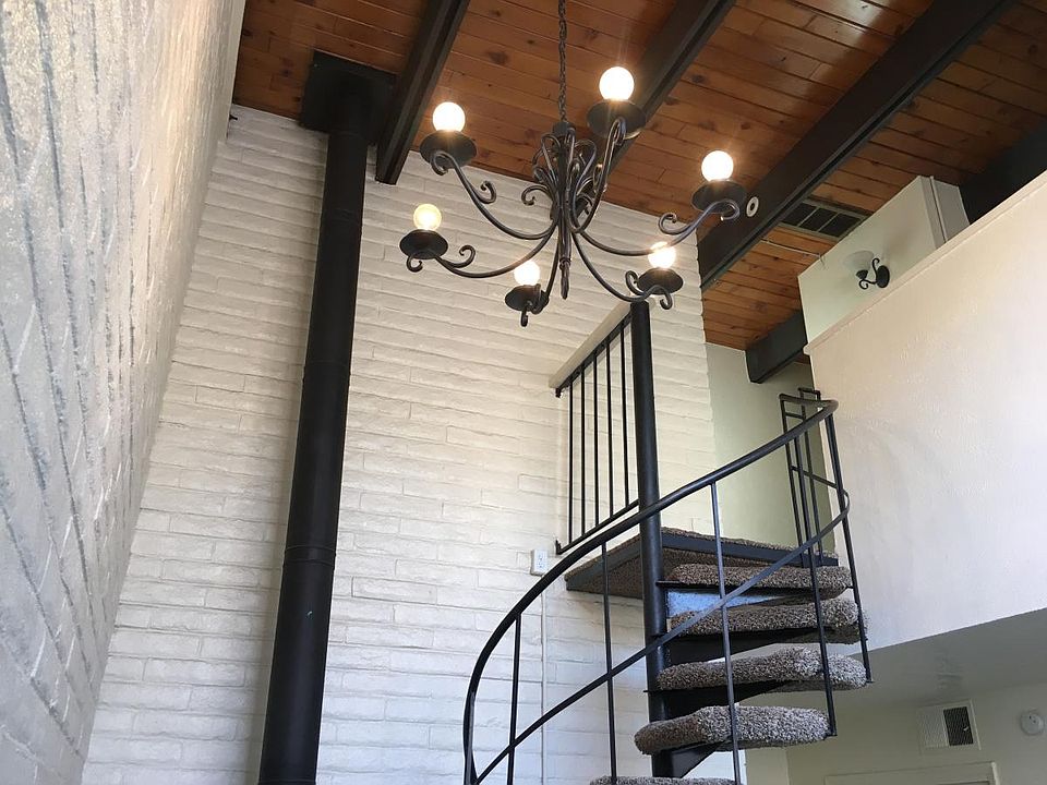 1st image of 539 Ortiz Dr SE APT C
