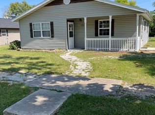 228 S Main St, Mountain Grove, MO 65711