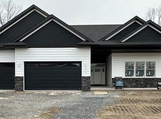 122 Graduate Way, Throop, PA 18512