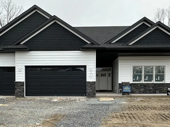 122 Graduate Way, Throop, PA 18512