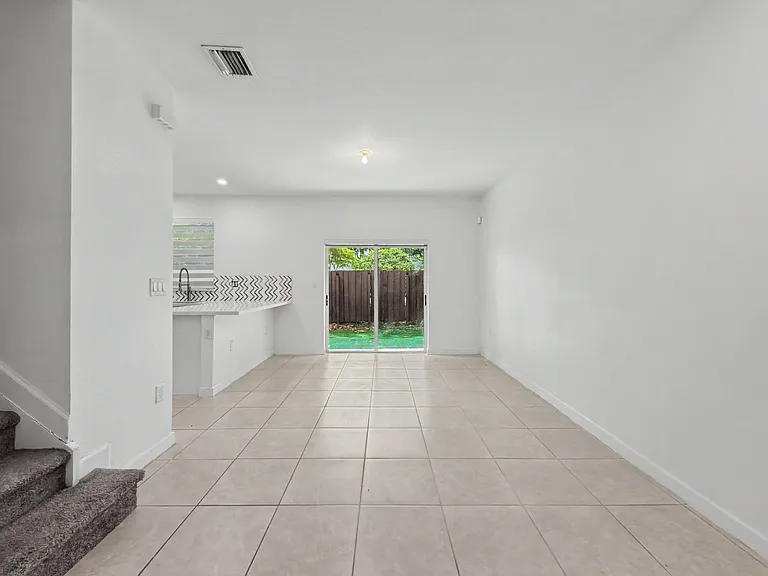 2644 SE 15th Ct — Photo 21